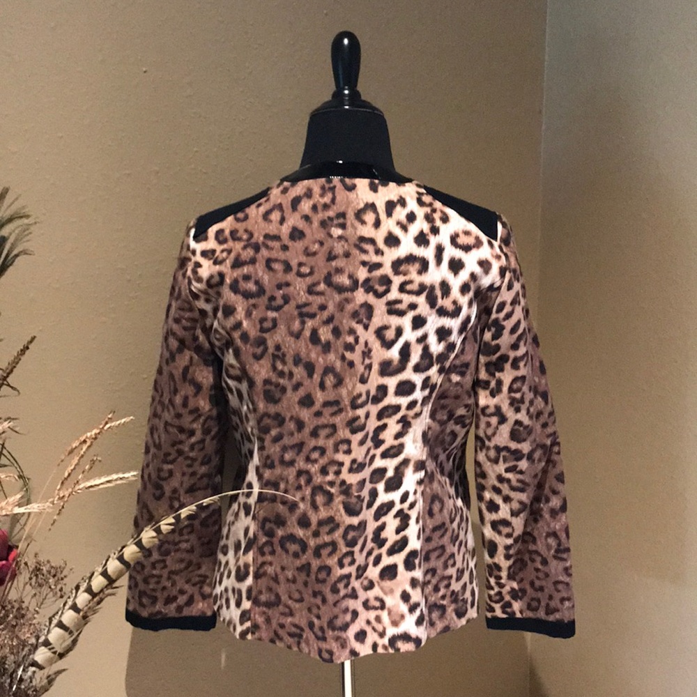 Jacket - Picture 2 of 3